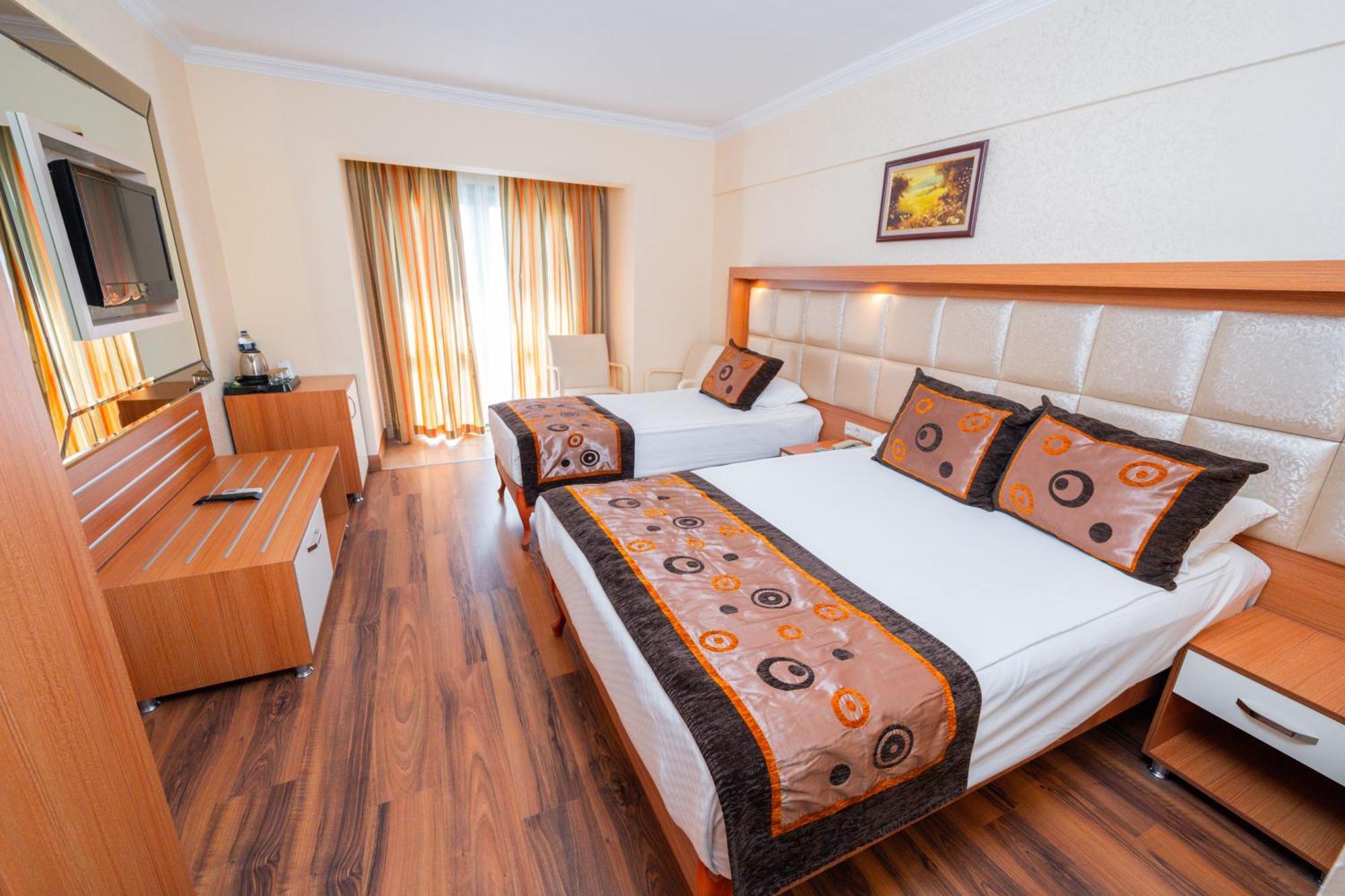 Oz Hotels Incekum Beach Alanya Exterior photo
