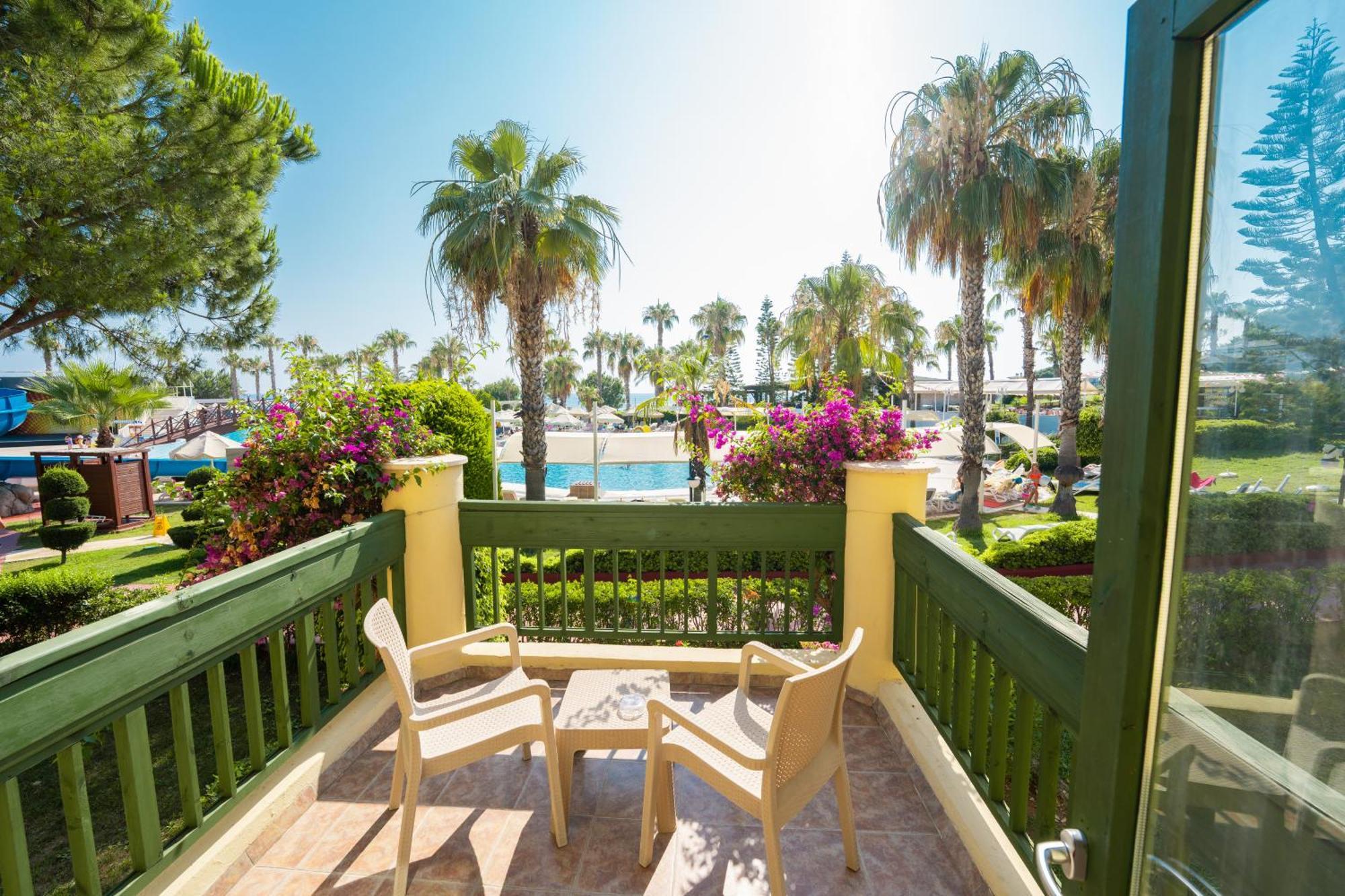 Oz Hotels Incekum Beach Alanya Exterior photo