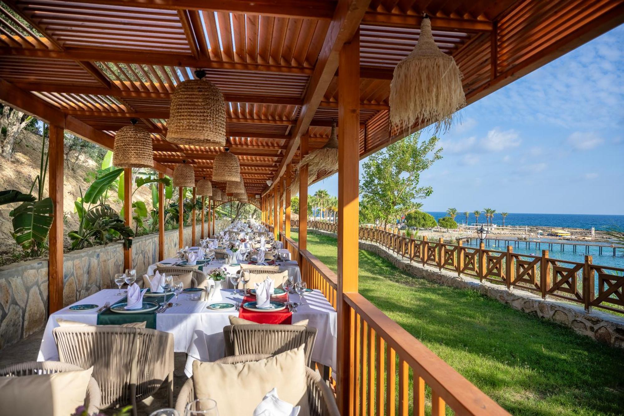 Oz Hotels Incekum Beach Alanya Exterior photo